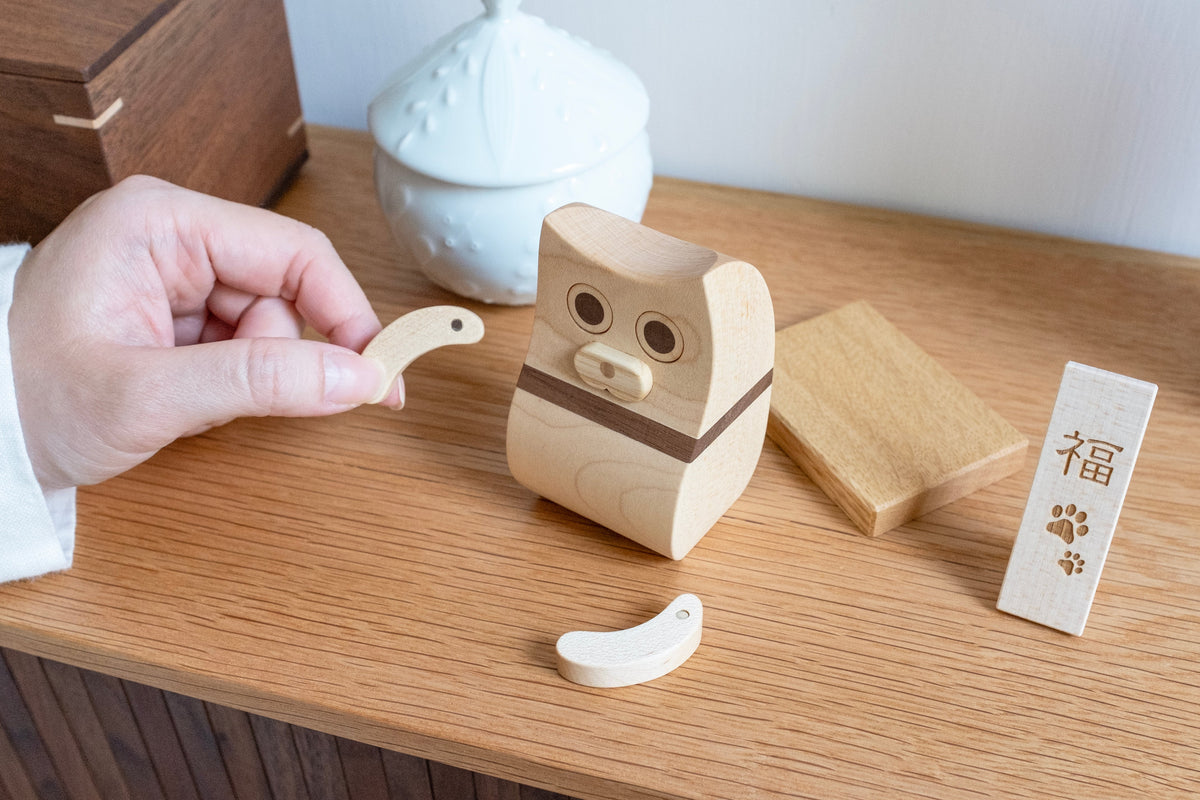 Figurine Maneki Neko en bois