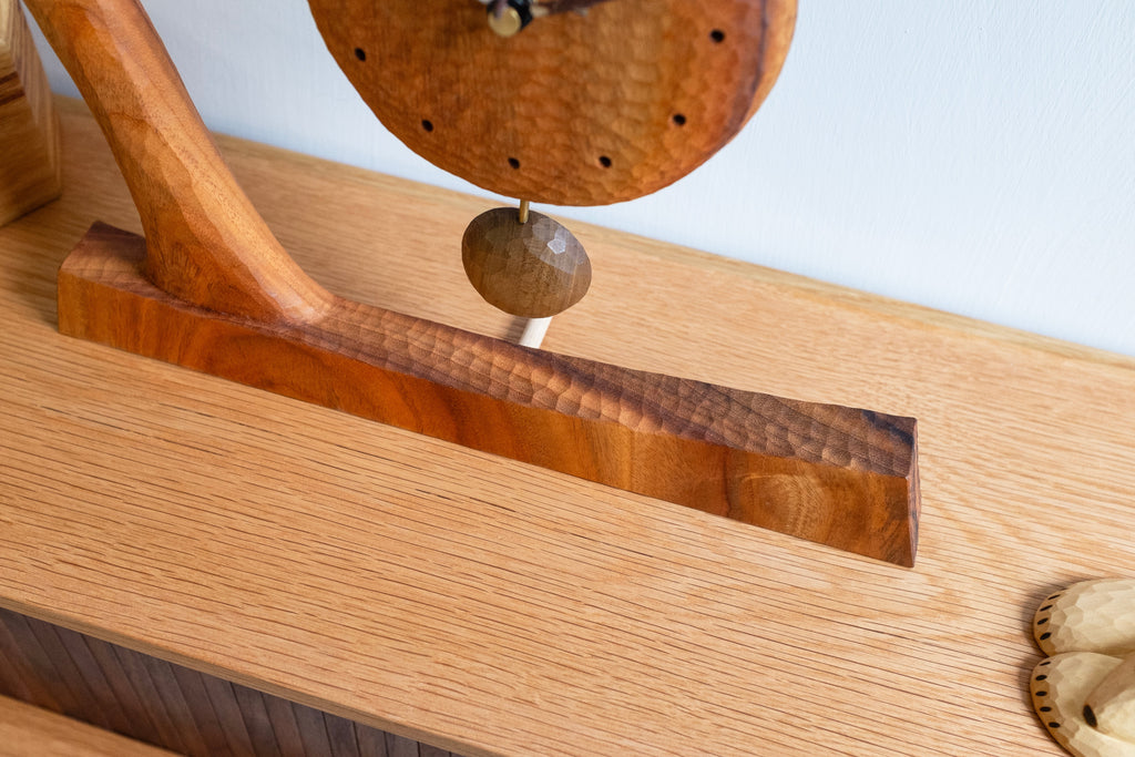 Horloge de table à pendule en bois fabriquée à la main