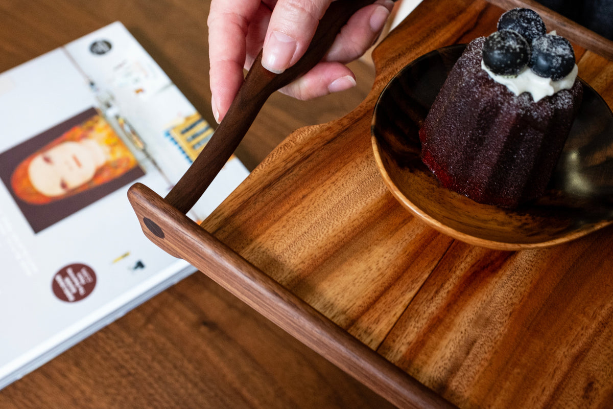 Plateau en bois artisanal