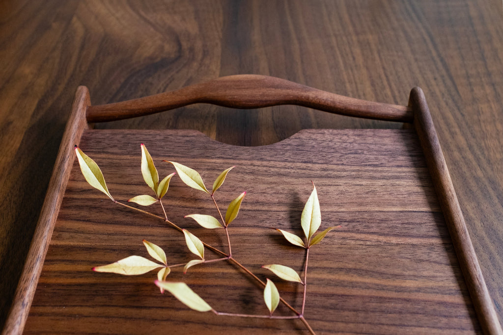 Plateau en bois artisanal