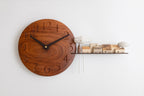 Sculpture murale en bois L'heure à trois heures quinze