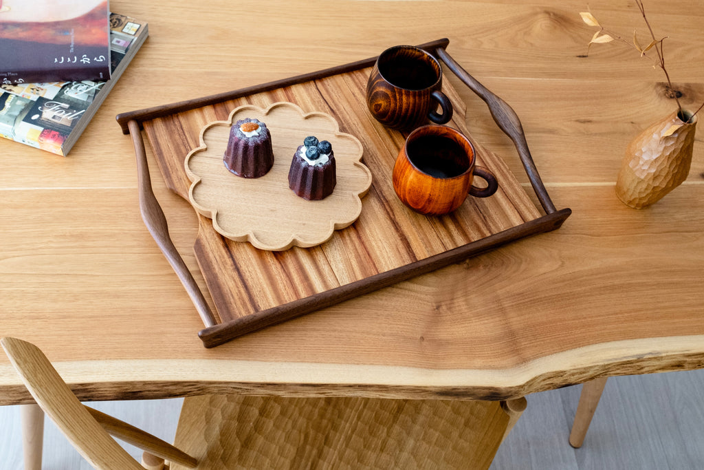 Plateau en bois artisanal