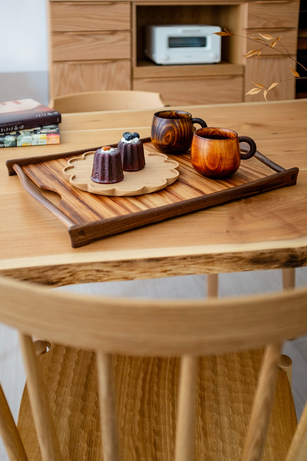 Plateau en bois artisanal