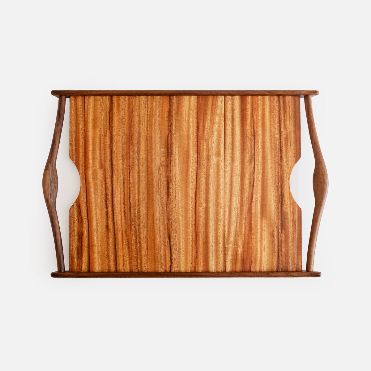 Plateau en bois artisanal