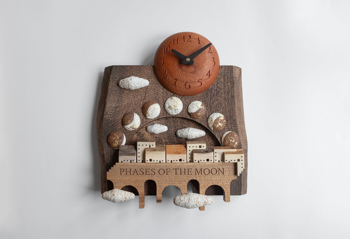 Sculpture murale des phases de la lune