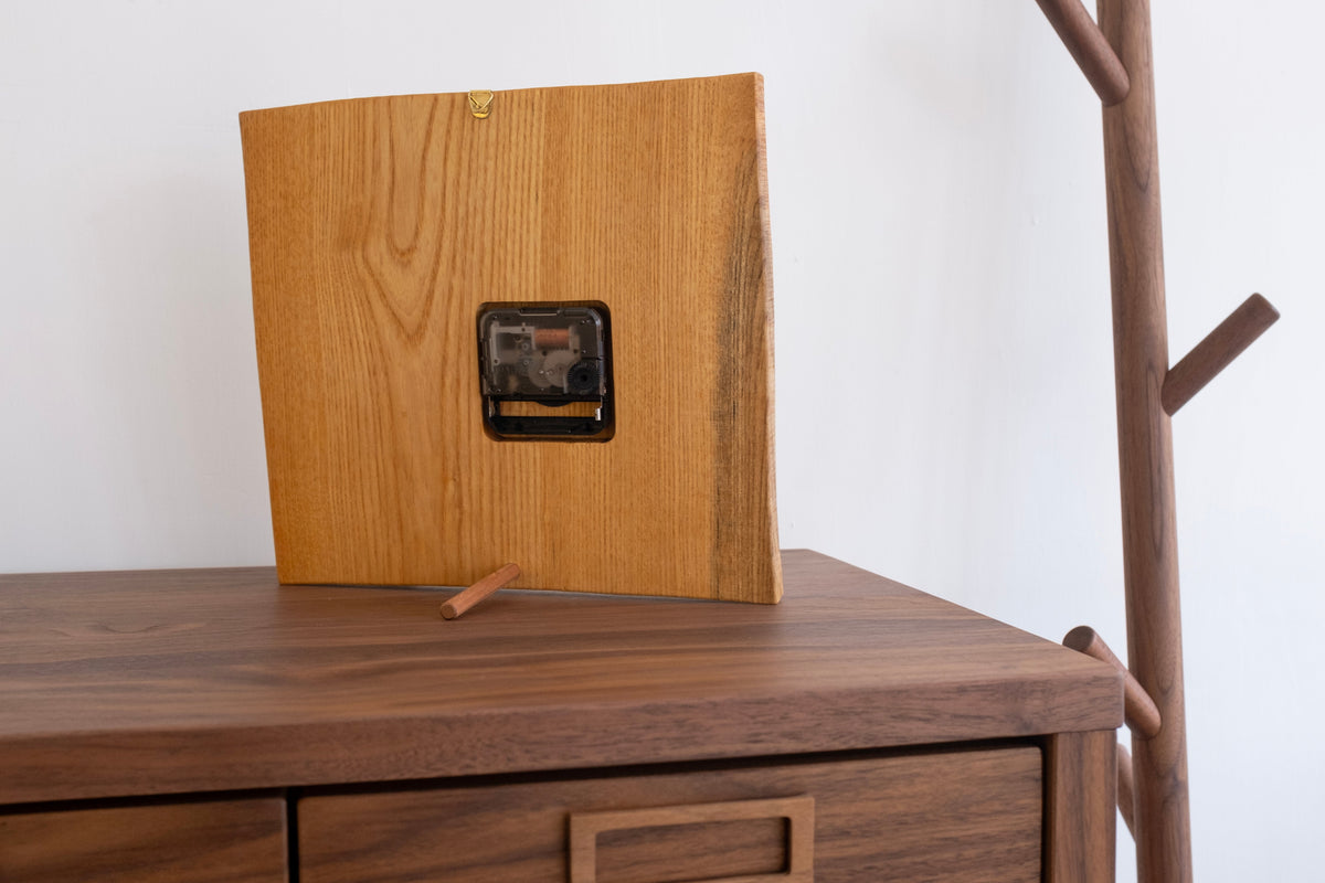 Horloge en bois faite main - Arbre et oiseau