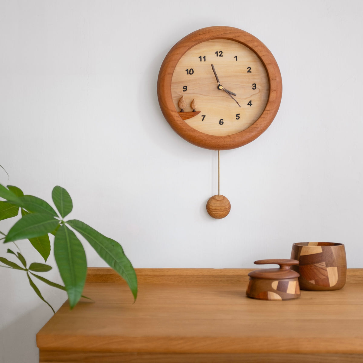 Horloge Pendule en Bois Faite Main Forêt
