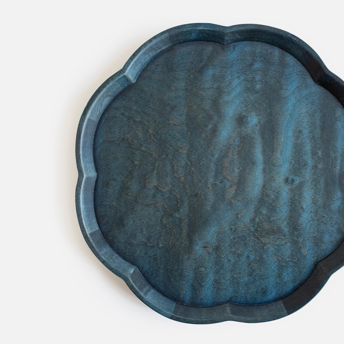 Plateau en bois en forme de fleur
