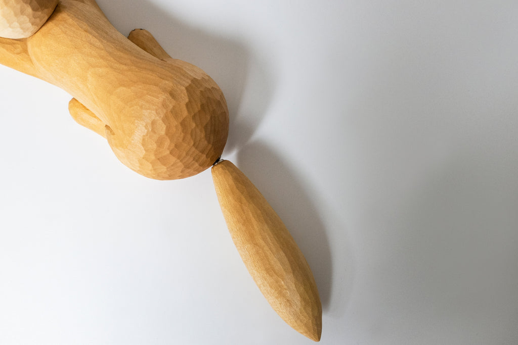 Petite sieste de renard, sculpture sur bois