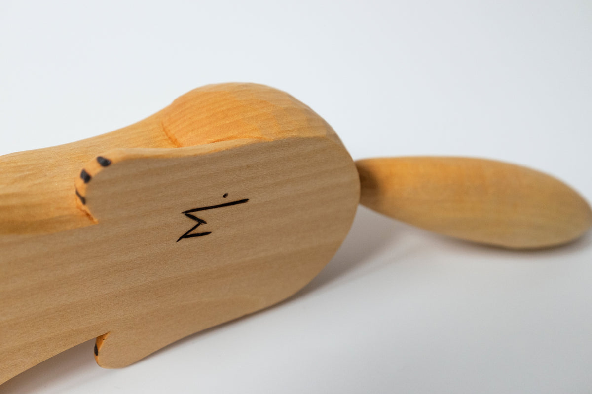Petite sieste de renard, sculpture sur bois