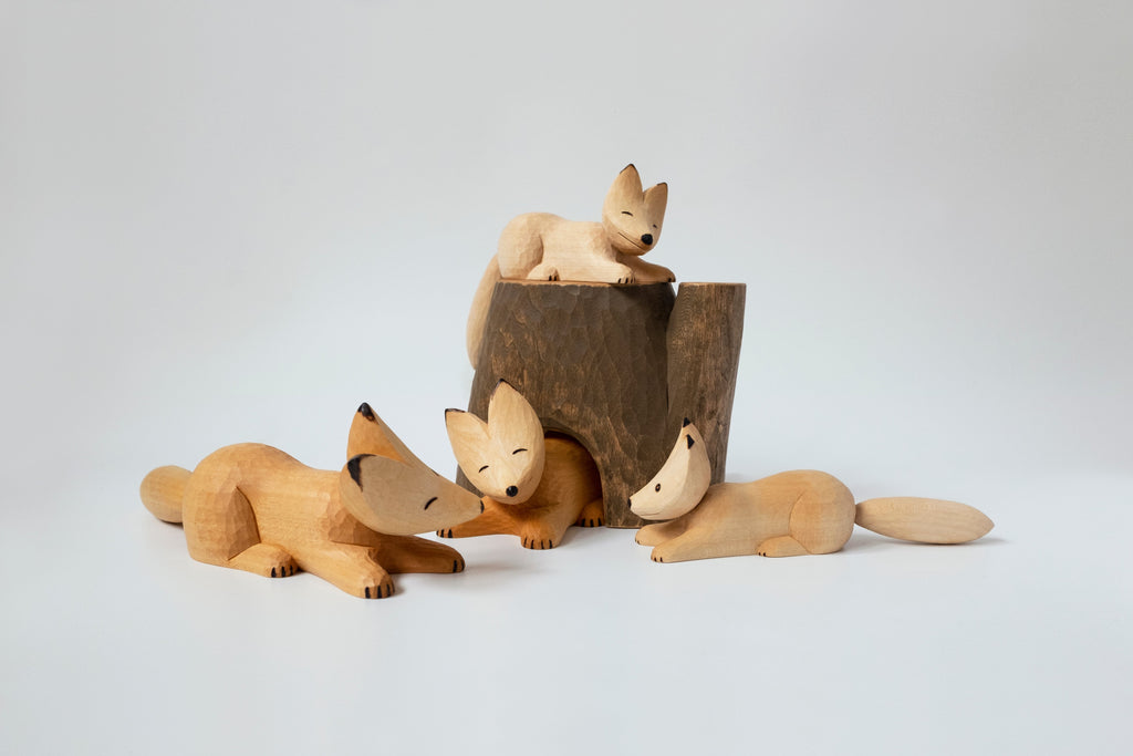 Petite sieste de renard, sculpture sur bois