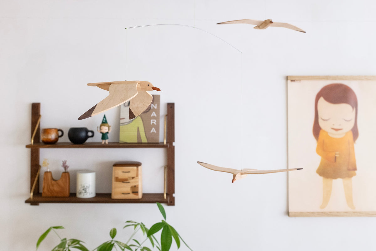 Mobile en bois sculpté Mouette