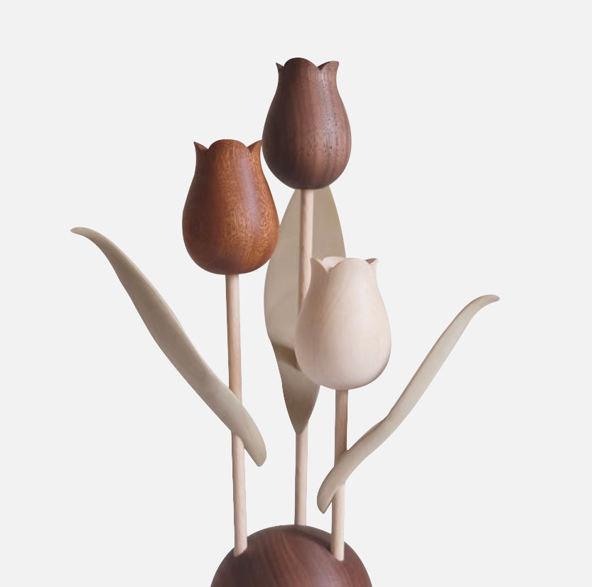 Sculpture de tulipe en bois fabriquée à la main