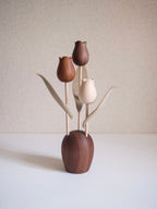 Sculpture de tulipe en bois fabriquée à la main