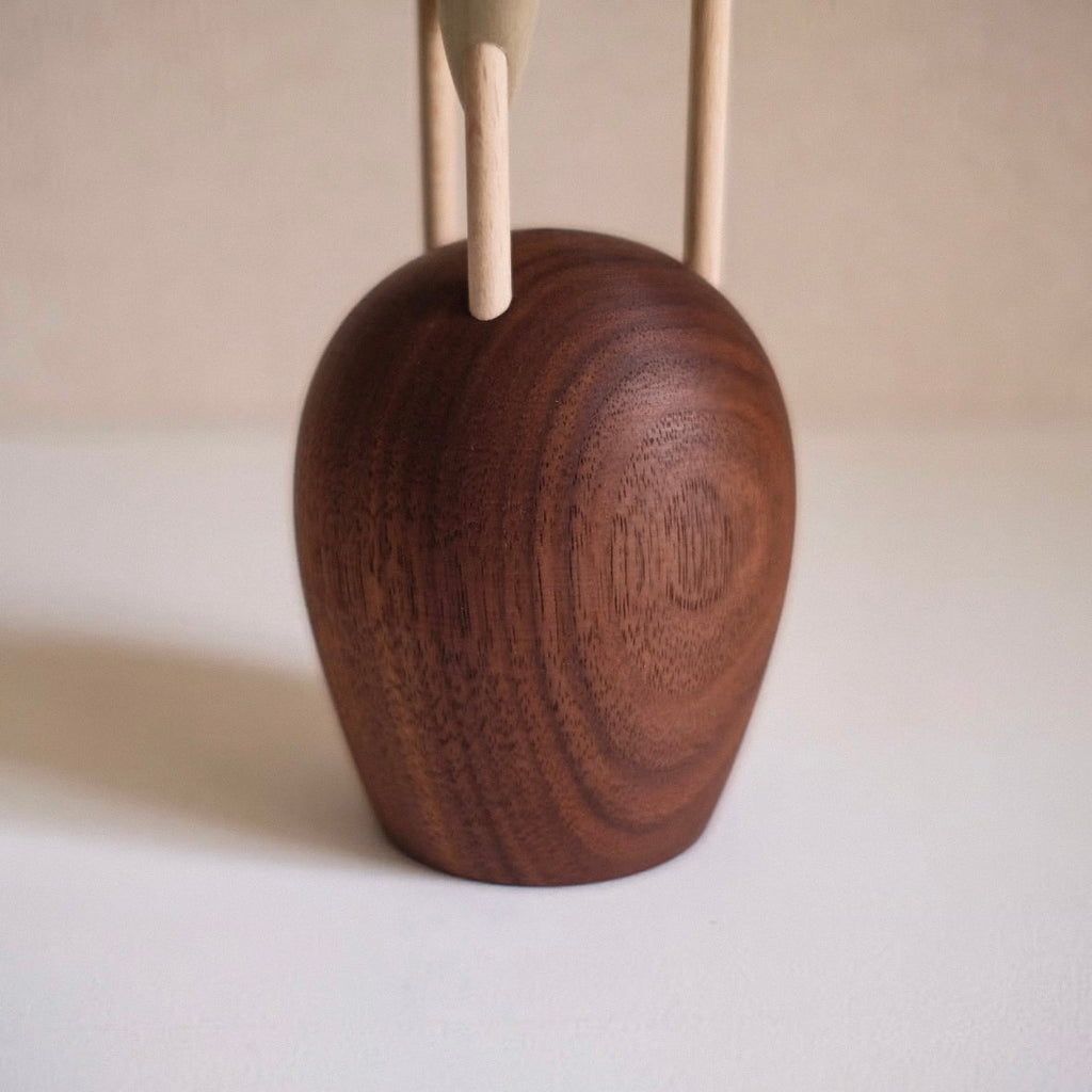 Sculpture de tulipe en bois fabriquée à la main